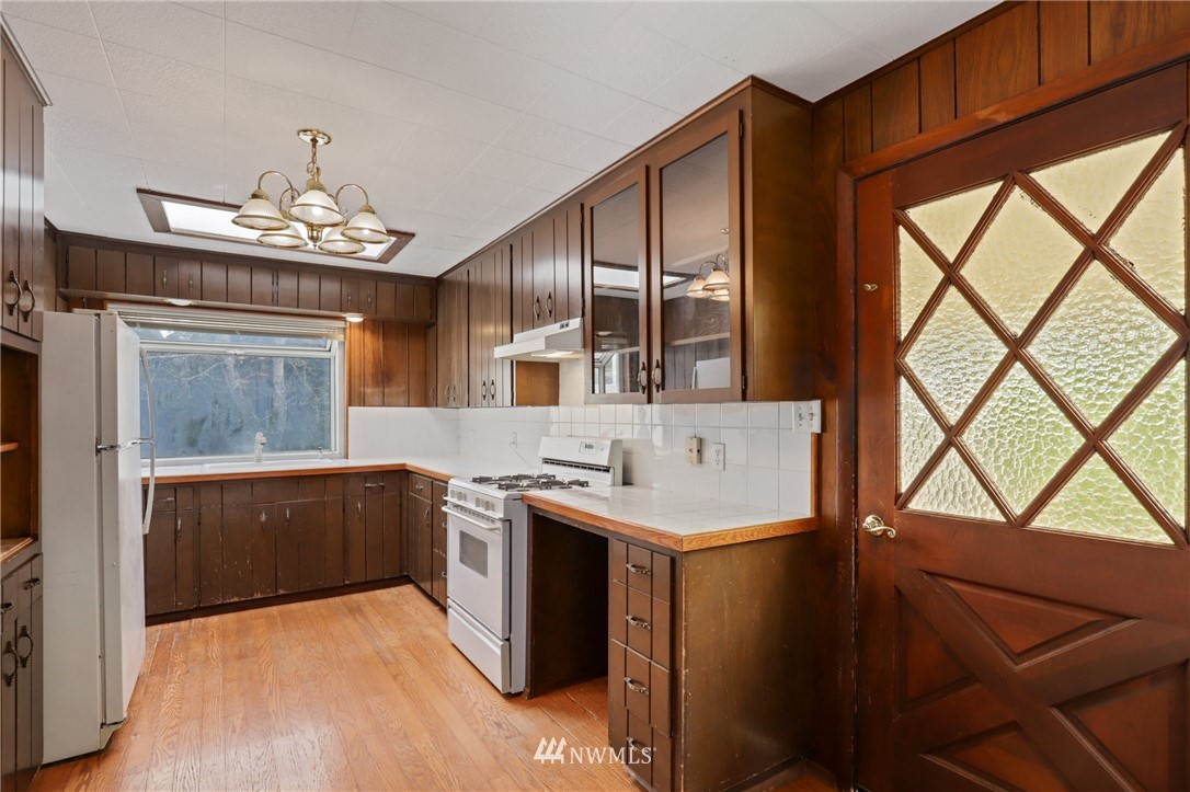 10416 Meadow Road Southwest Lakewood, WA 98499 - Photo 9 of 40 Gallery Image 9