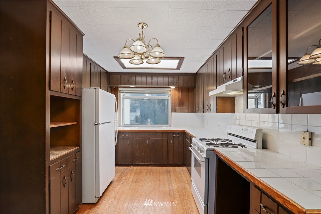 10416 Meadow Road Southwest Lakewood, WA 98499 - Photo 10 of 40 Gallery Image 10