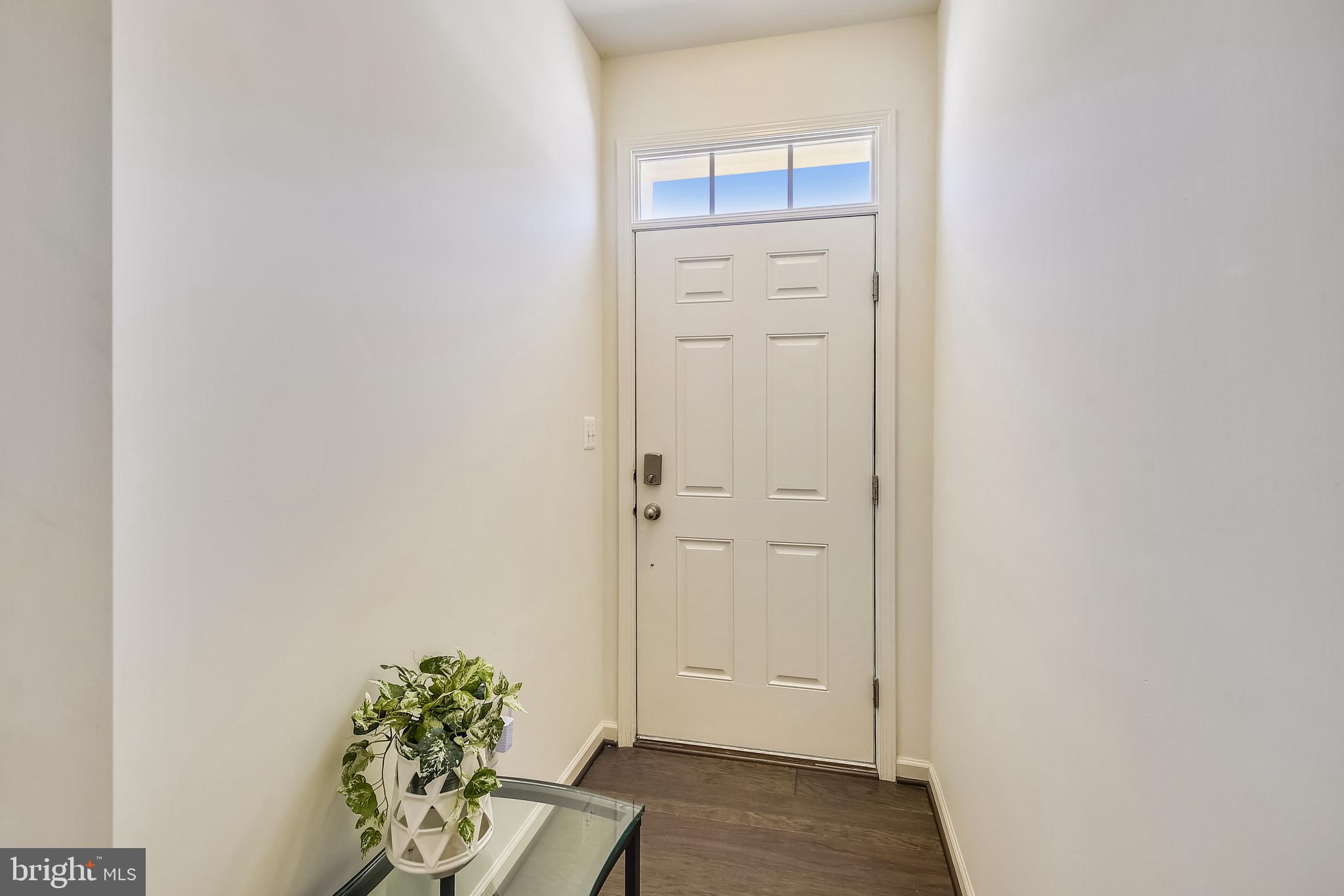 908 Morgan Run Road Baltimore, MD 21220 - Photo 7 of 46 Foyer