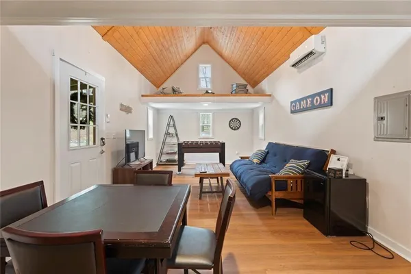 $745,000 | 243 Bluegill Road, Eatonton, GA 31024