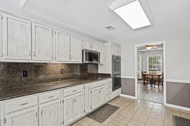 $460,000 | 1389 Yellow Dog Road, Senatobia, MS 38668