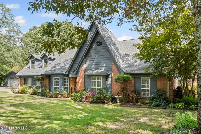 $460,000 | 1389 Yellow Dog Road, Senatobia, MS 38668