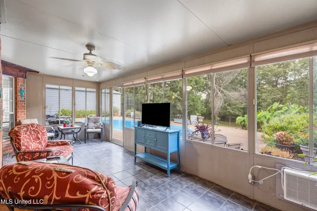 $460,000 | 1389 Yellow Dog Road, Senatobia, MS 38668