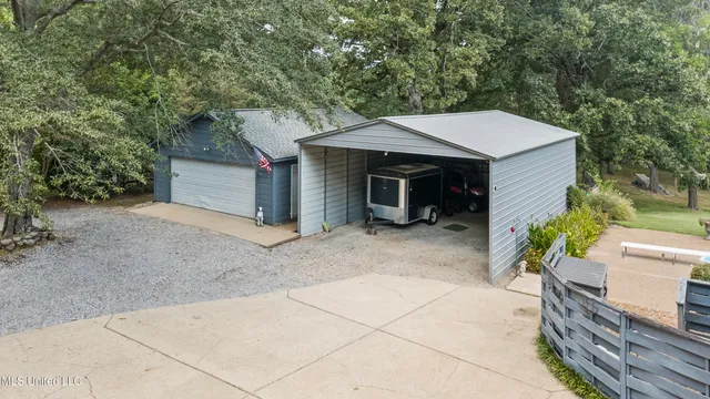 $460,000 | 1389 Yellow Dog Road, Senatobia, MS 38668