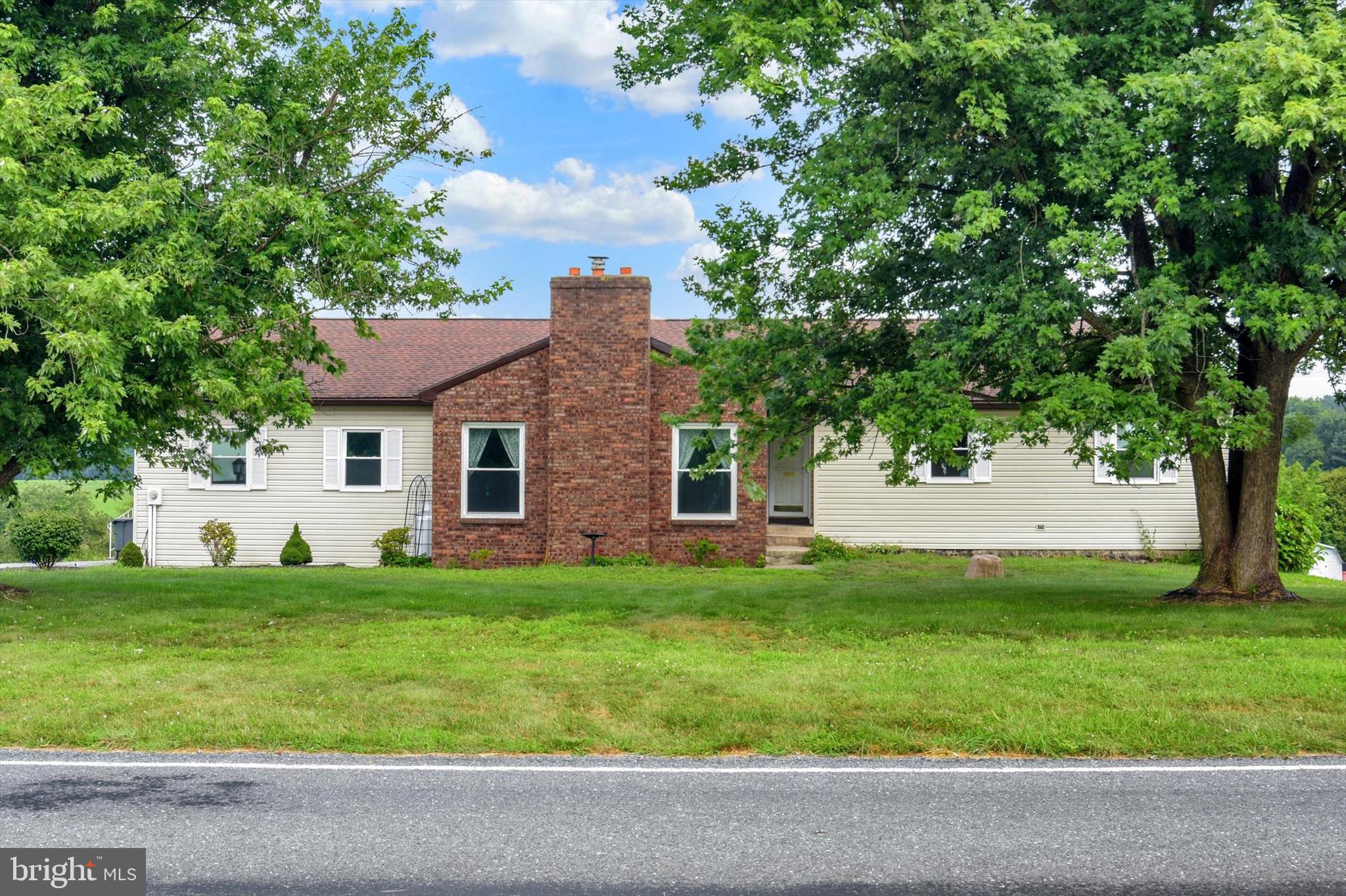 8806 Devonshire Heights Road Hummelstown, PA 17036 - Photo 1 of 45 Welcome to 8806 Devonshire Heights Road!