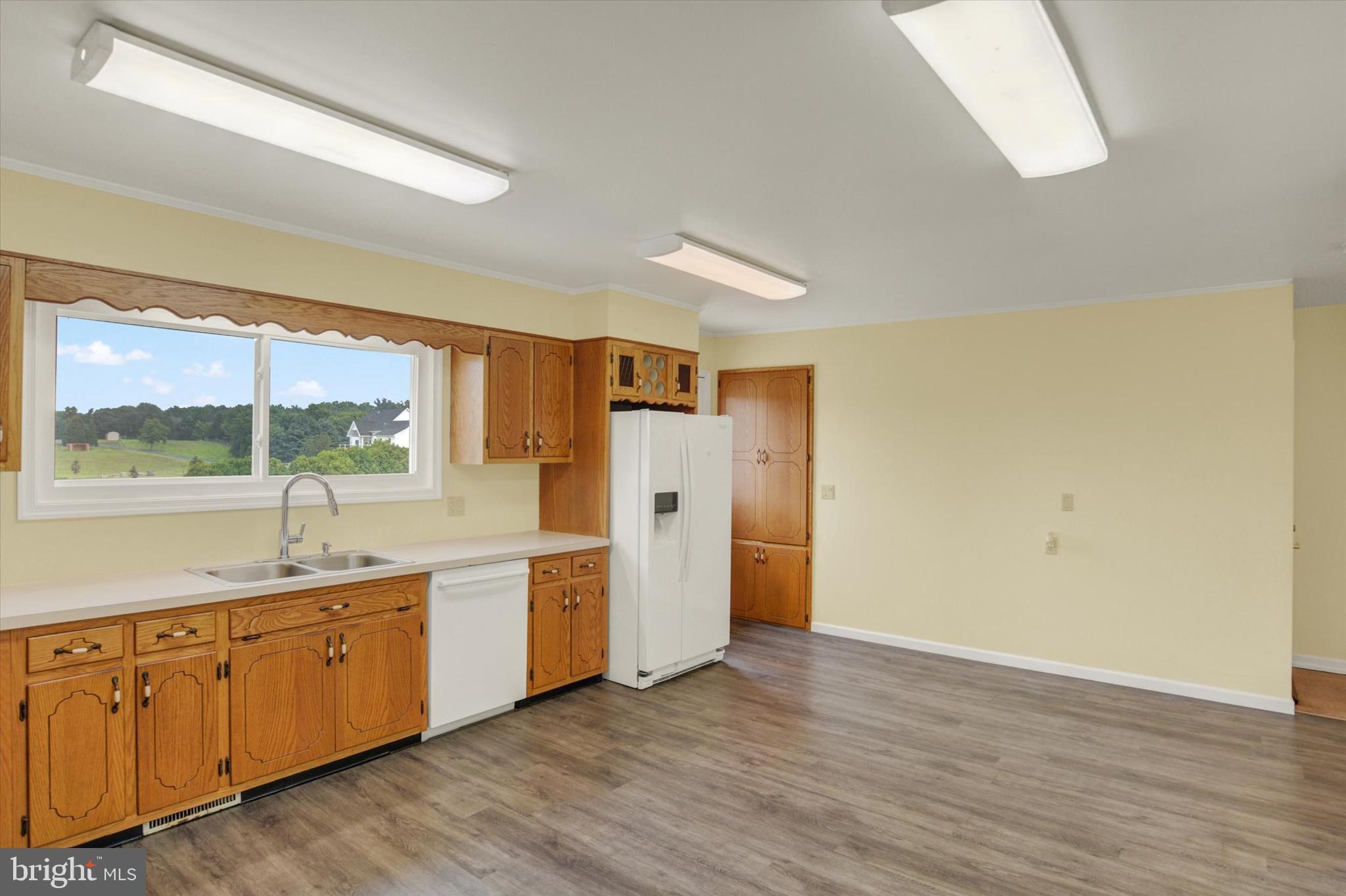 8806 Devonshire Heights Road Hummelstown, PA 17036 - Photo 11 of 45 Kitchen - View 3