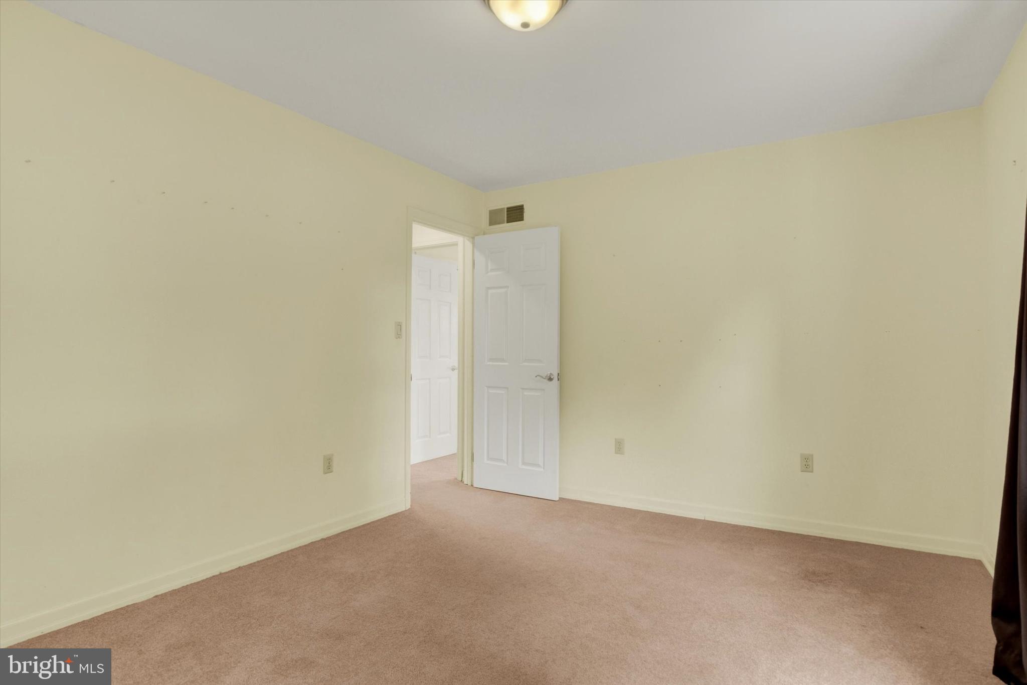 8806 Devonshire Heights Road Hummelstown, PA 17036 - Photo 21 of 45 Bedroom 3 - View 2
