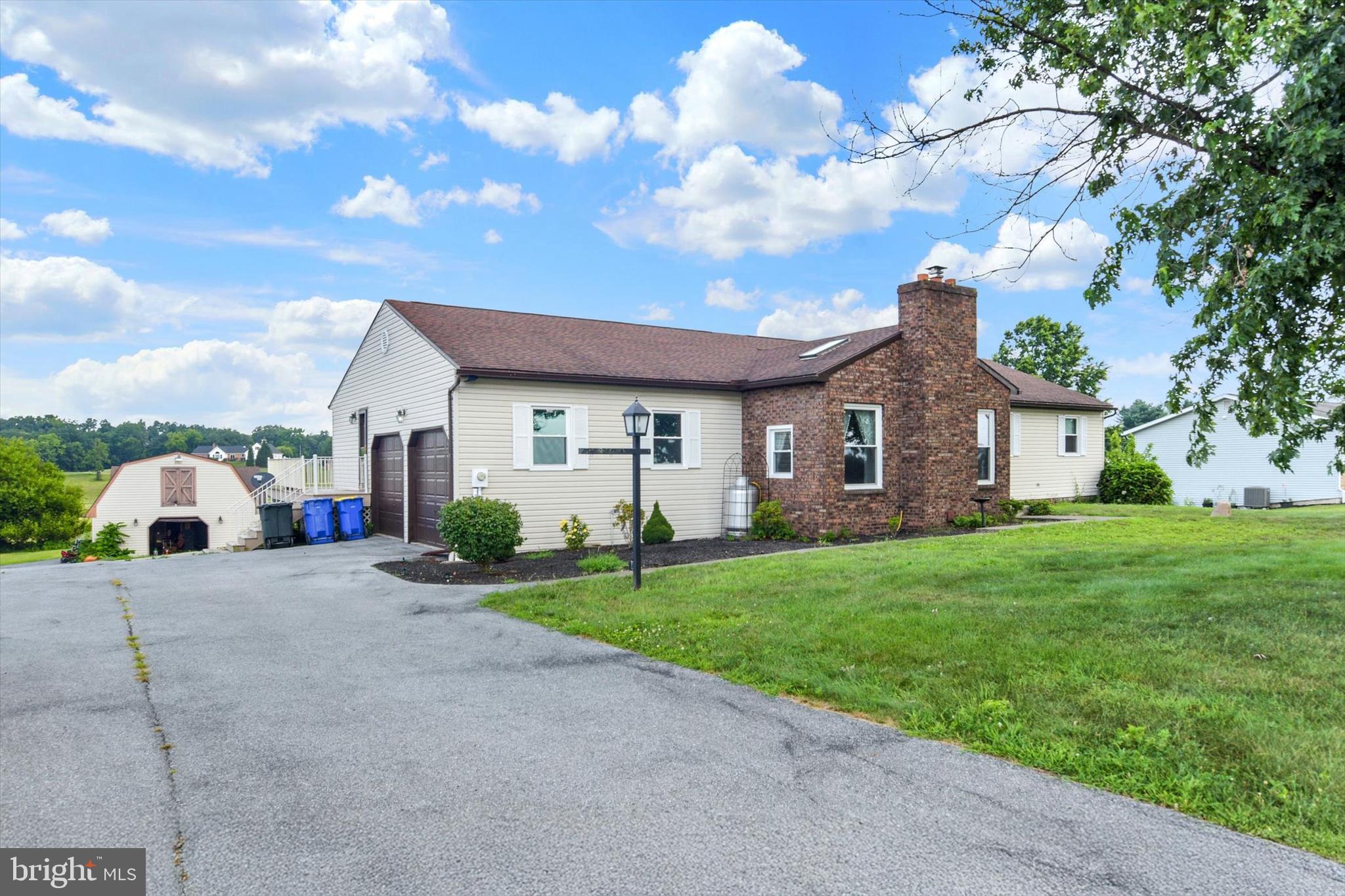 8806 Devonshire Heights Road Hummelstown, PA 17036 - Photo 3 of 45 Front/Side View w/ Driveway & Detached Garage/Wksp