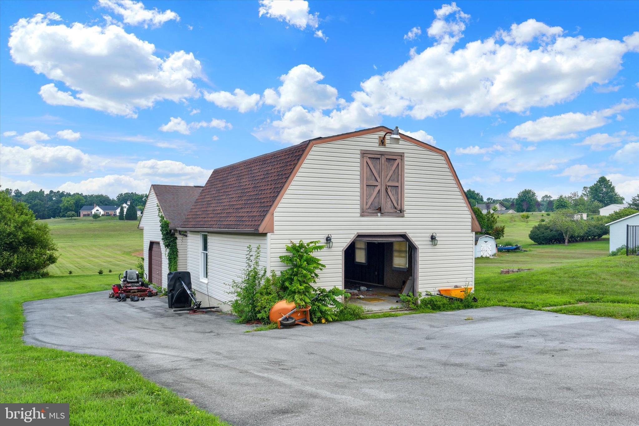8806 Devonshire Heights Road Hummelstown, PA 17036 - Photo 41 of 45 Detached Garage/Workshop - large space - many uses
