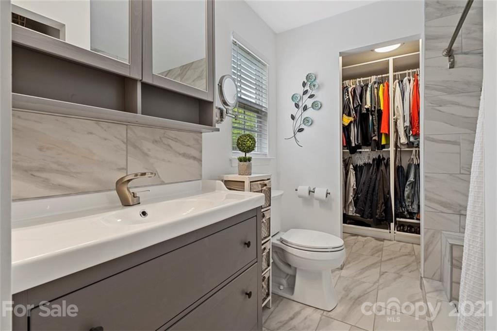 505 Red Oak Court Tega Cay, SC 29708 - Photo 13 of 27 Gallery Image 13