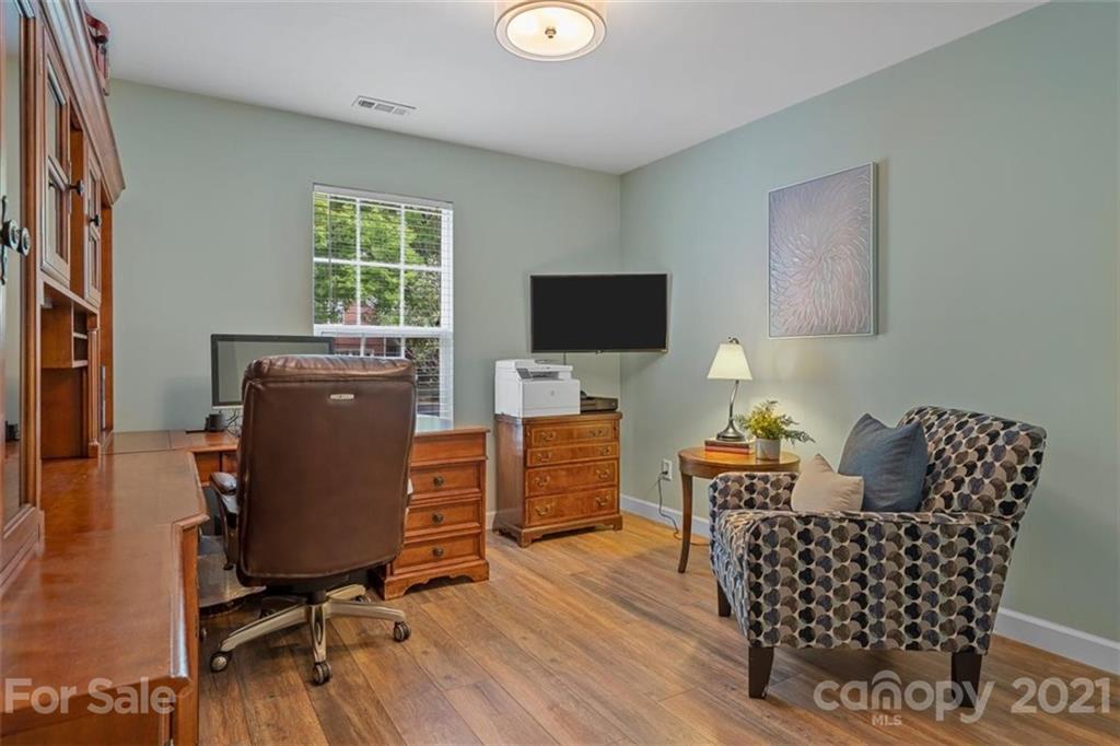 505 Red Oak Court Tega Cay, SC 29708 - Photo 16 of 27 Gallery Image 16