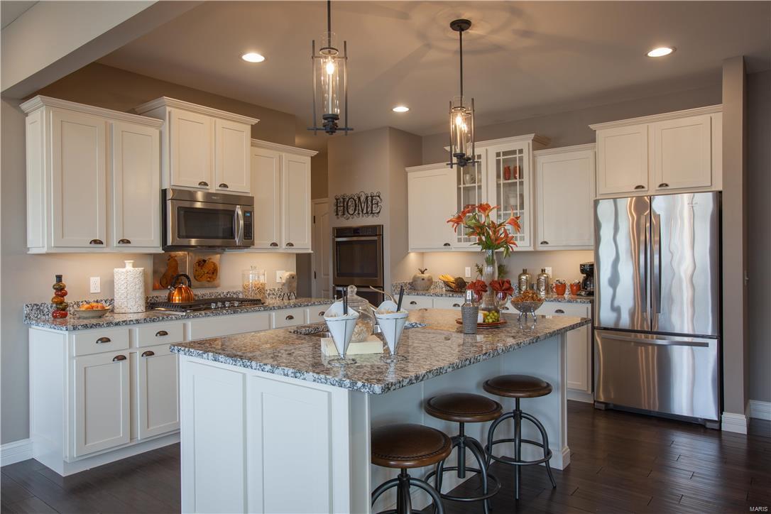 1517 Beckham Ridge Court St. Louis, MO 63146 - Photo 4 of 16 Gallery Image 4