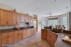 17 Cricket Hill Road Hawley, PA 18428 - Photo 22 of 93 Kitchen