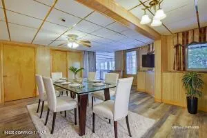 $1,195,000 | 17 Cricket Hill Road, Hawley, PA 18428