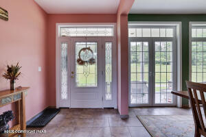 17 Cricket Hill Road Hawley, PA 18428 - Photo 7 of 93 Entry Foyer