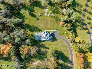 $1,195,000 | 17 Cricket Hill Road, Hawley, PA 18428