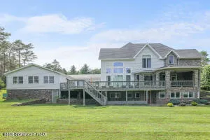$1,295,000 | 17 Cricket Hill Road, Hawley, PA 18428
