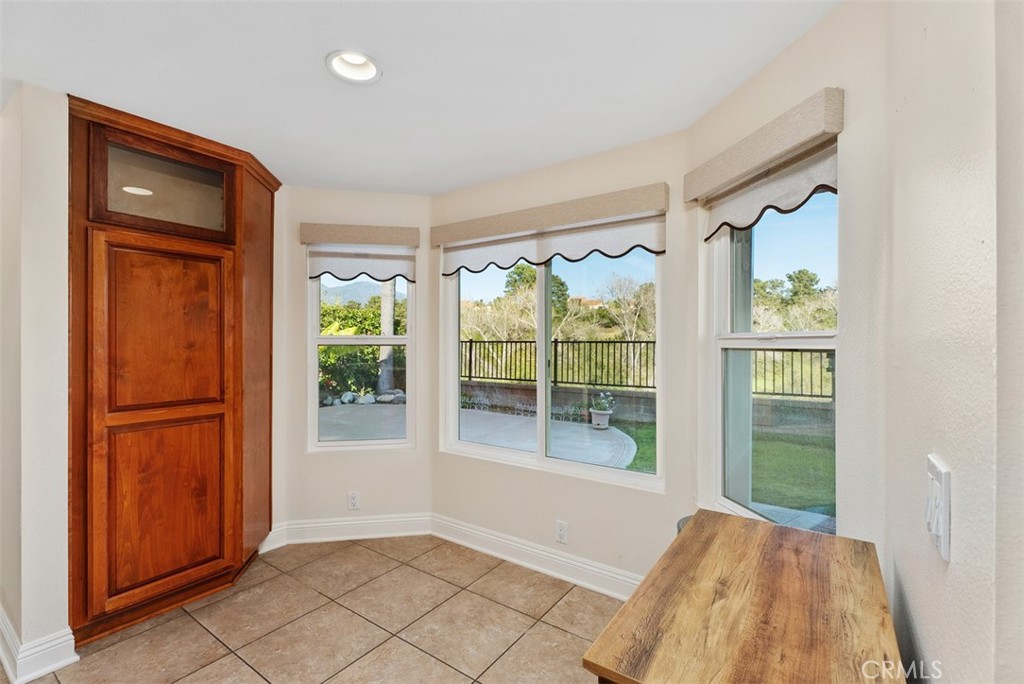 21236 Limber Mission Viejo, CA 92692 - Photo 13 of 38