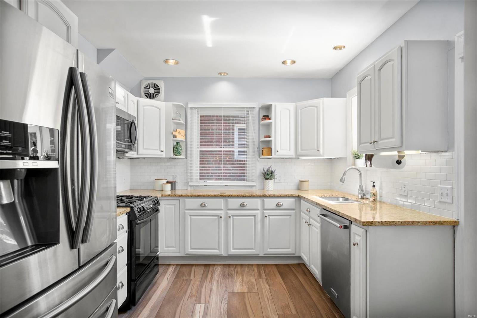 9218 Litzsinger Road St. Louis, MO 63144 - Photo 11 of 36 Gallery Image 11