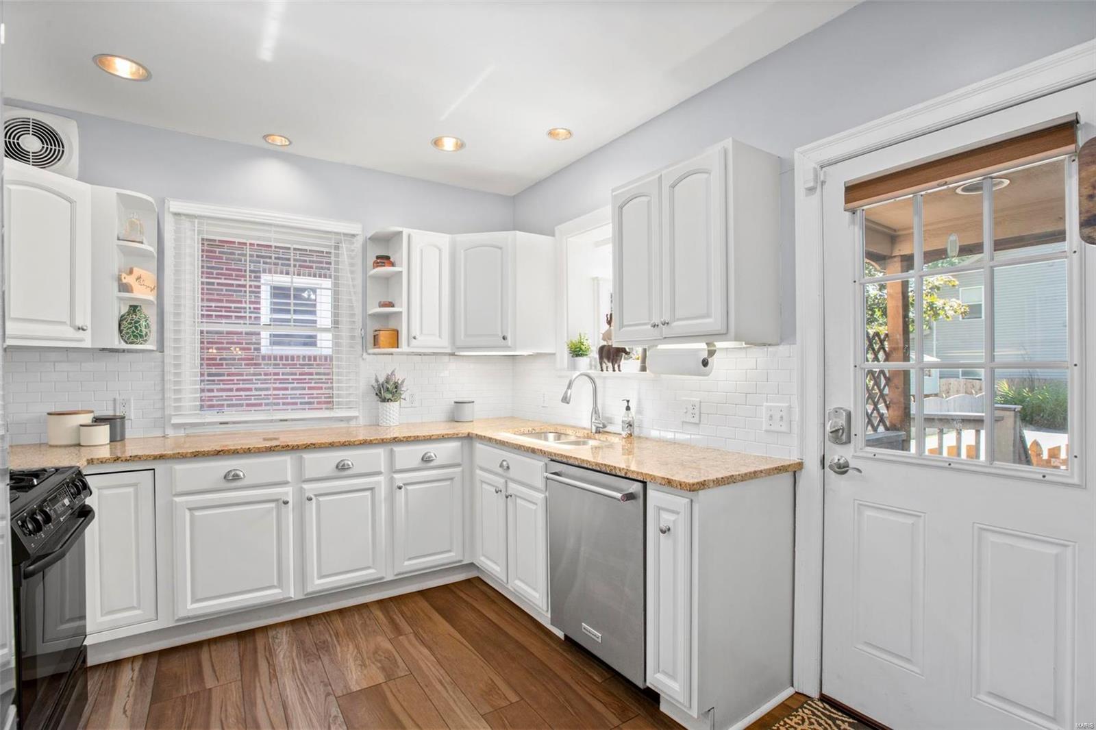 9218 Litzsinger Road St. Louis, MO 63144 - Photo 13 of 36 Gallery Image 13