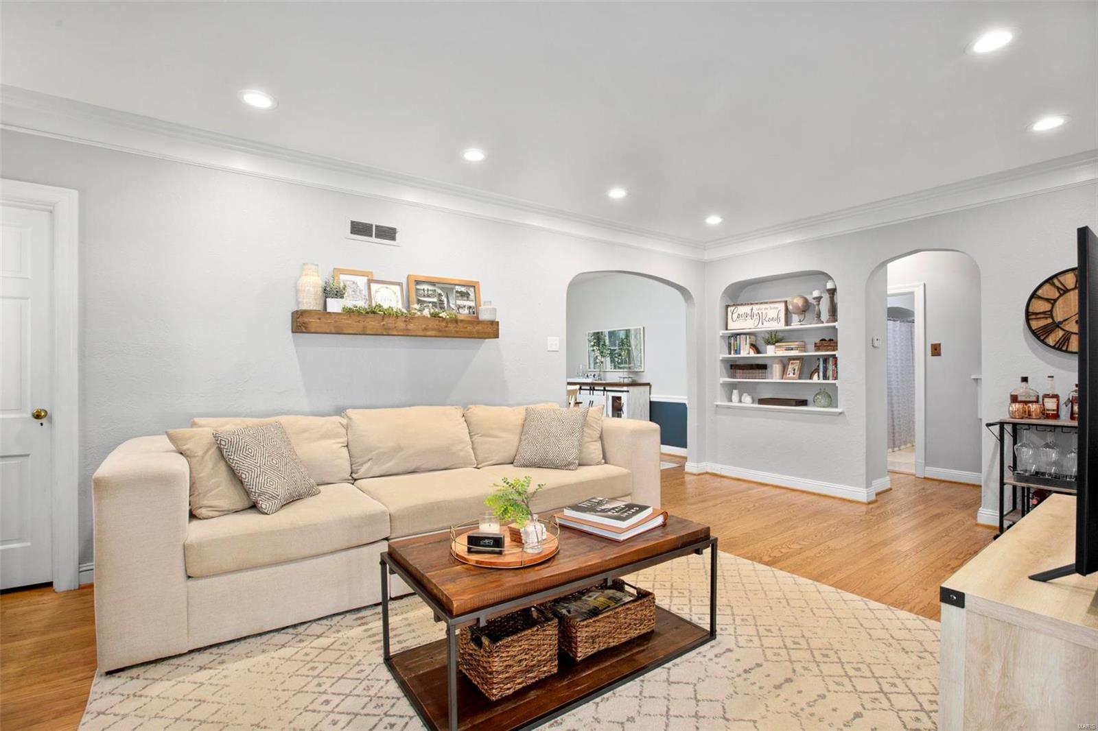 9218 Litzsinger Road St. Louis, MO 63144 - Photo 5 of 36 Gallery Image 5