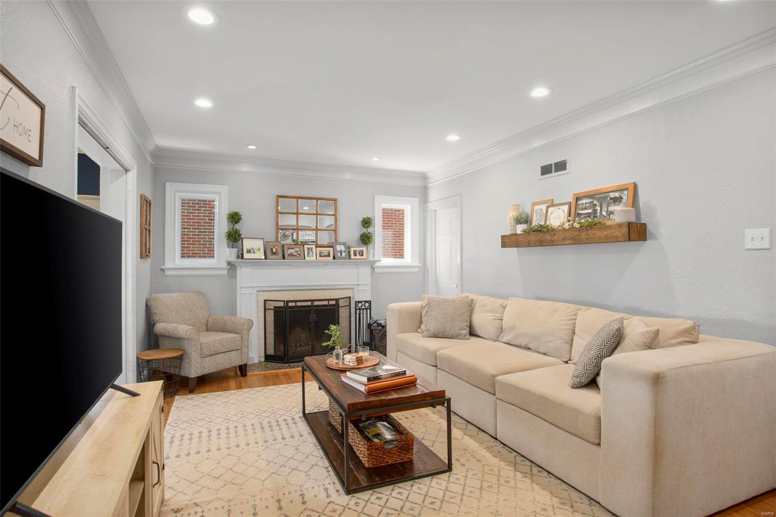 9218 Litzsinger Road St. Louis, MO 63144 - Photo 7 of 36 Gallery Image 7