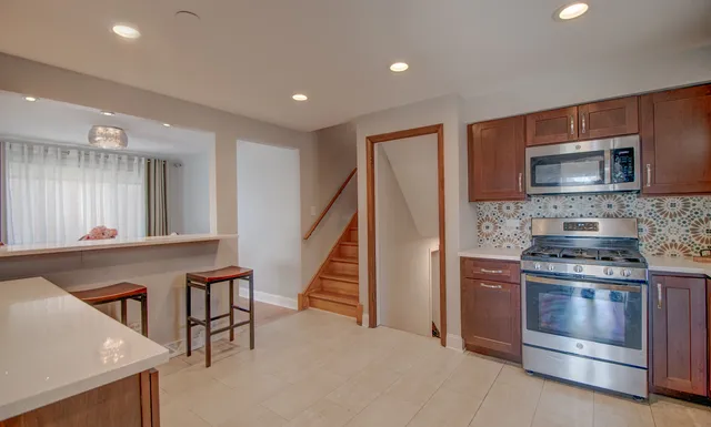 $229,400 | 648 Saginaw Avenue, Calumet City, IL 60409