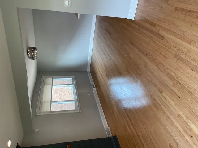 a view of empty room with window