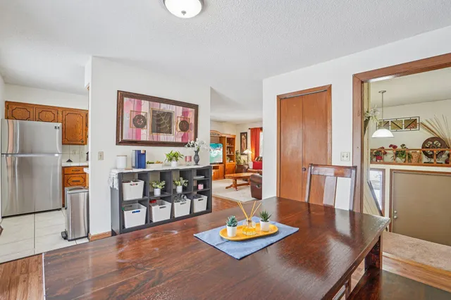 $364,900 | 621 Menke Avenue, Shakopee, MN 55379