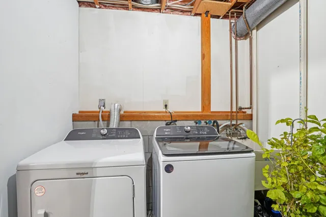 $364,900 | 621 Menke Avenue, Shakopee, MN 55379