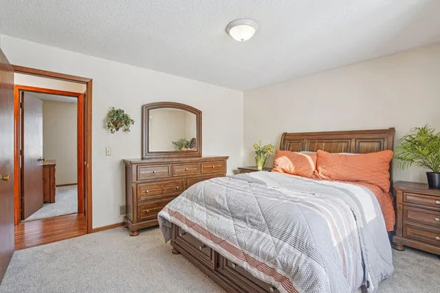 $364,900 | 621 Menke Avenue, Shakopee, MN 55379