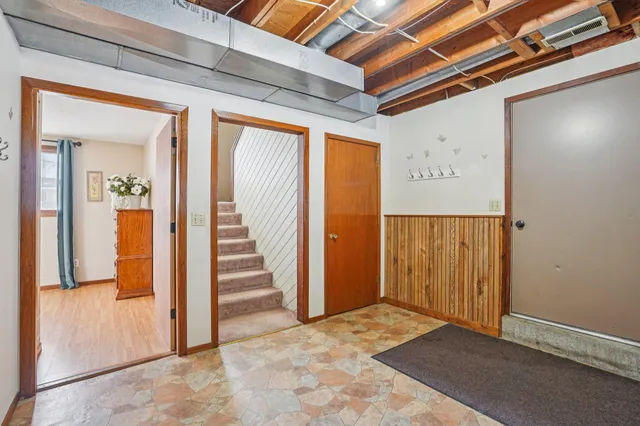 $364,900 | 621 Menke Avenue, Shakopee, MN 55379