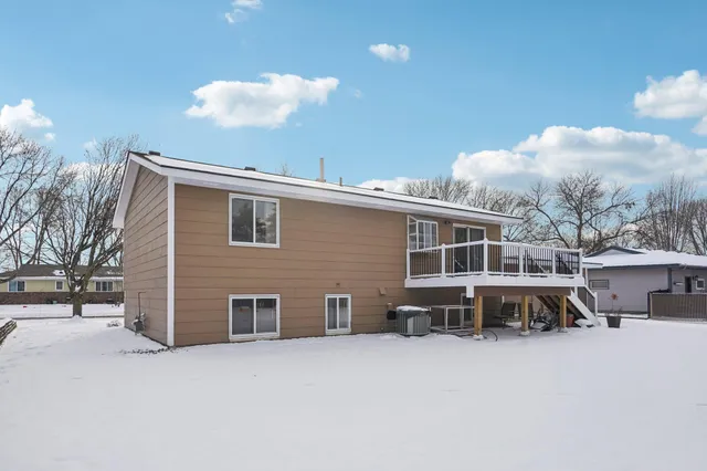 $364,900 | 621 Menke Avenue, Shakopee, MN 55379