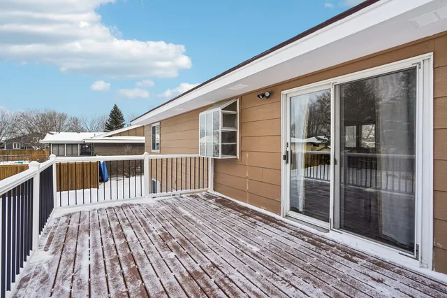 $364,900 | 621 Menke Avenue, Shakopee, MN 55379