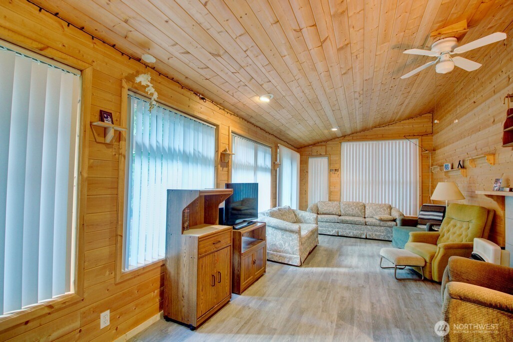 38 Gold Nuget Road Deming, WA 98244 - Photo 4 of 36 a living room with furniture and a large window