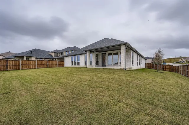 $579,990 | 154 Longhorn Bend, Rhome, TX 76078