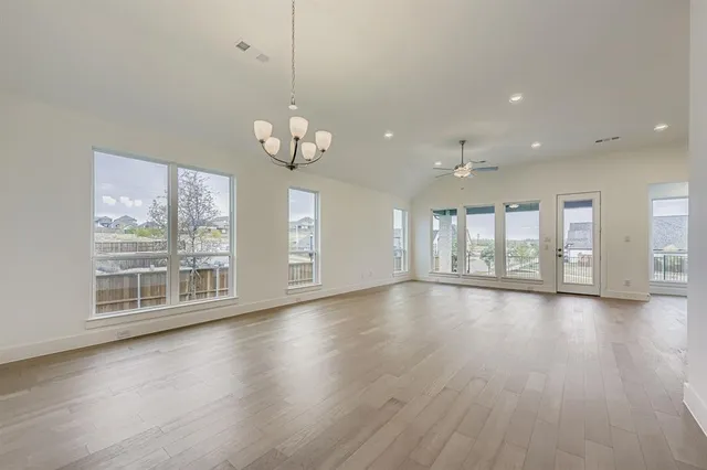 $579,990 | 154 Longhorn Bend, Rhome, TX 76078