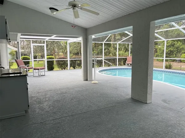 $370,000 | 9660 Southwest 196th Avenue Road, Dunnellon, FL 34432