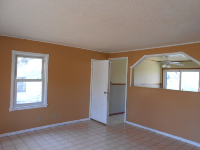 1 East Oltendorf Road Streamwood, IL 60107 - Photo 2 of 14