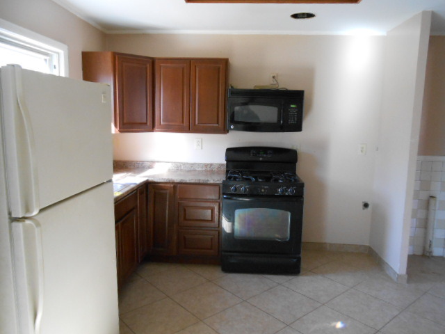 1 East Oltendorf Road Streamwood, IL 60107 - Photo 8 of 14