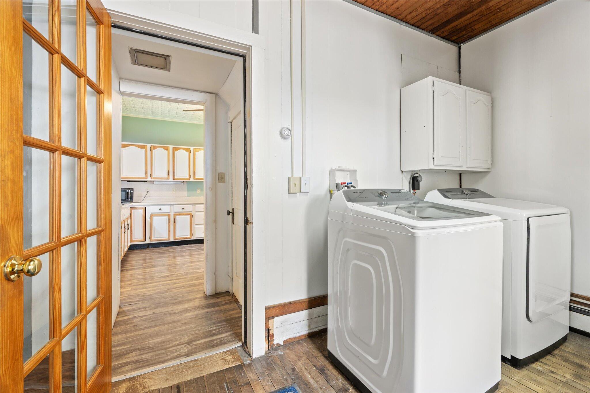 340 State Street Bangor, ME 04401 - Photo 54 of 71 34-Laundry, Mudroom
