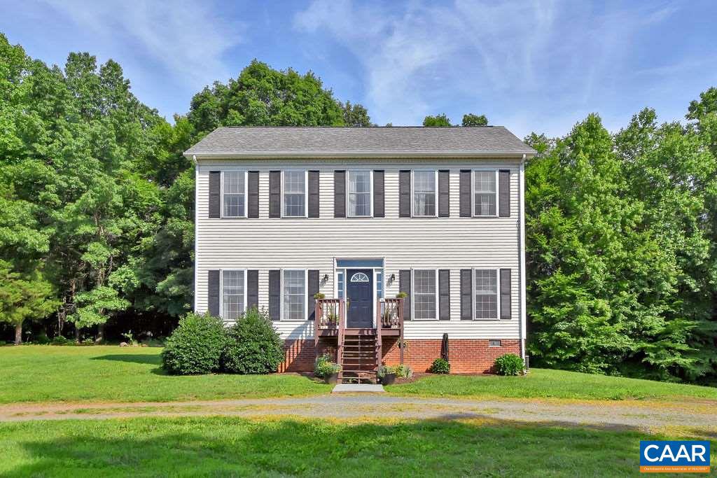 1376 Poindexter Road Louisa, VA 23093 - Photo 3 of 32