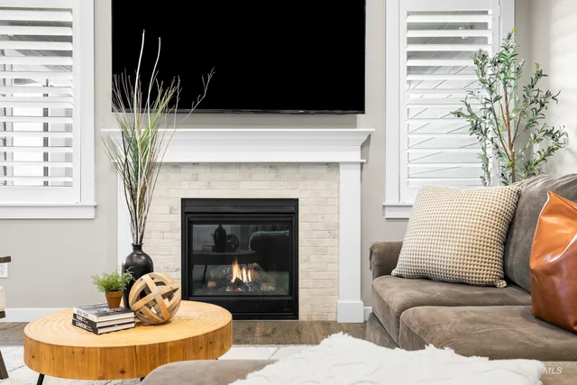 $499,999 | 10723 West Royal Fern Court, Star, ID 83669