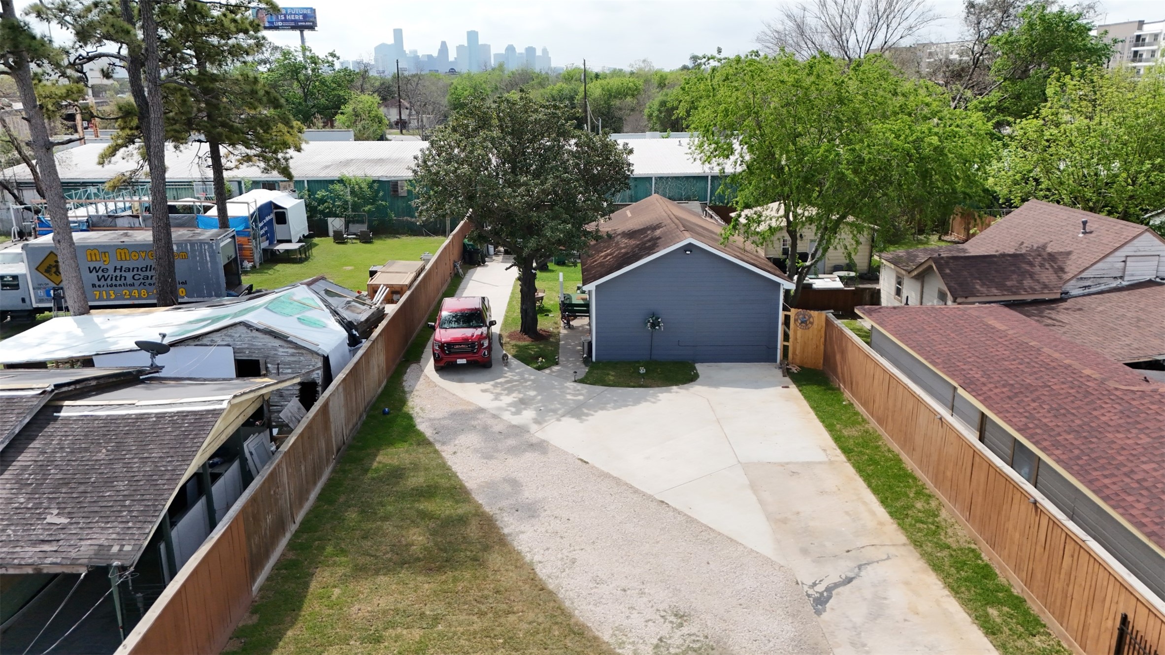 409 Robert Lee Road Houston, TX 77009 - Photo 7 of 32 Imagine a 3rd-story terrace overlooking the Houston skyline. This view is a permanent value-add for any luxury or multi-unit project.
