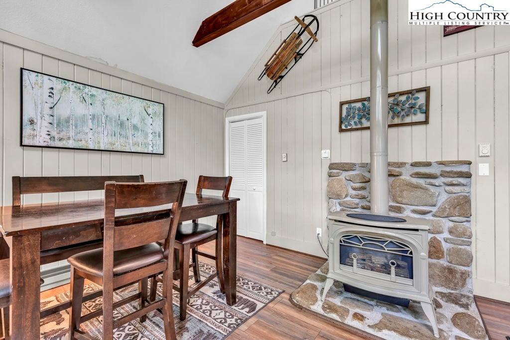 102 Skiview Lane, Unit 5 Beech Mountain, NC 28604 - Photo 12 of 31