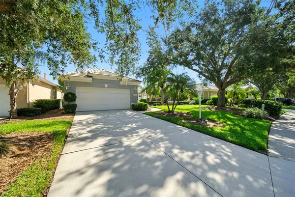 $579,000 | 7131 Kensington Court, University Park, FL 34201