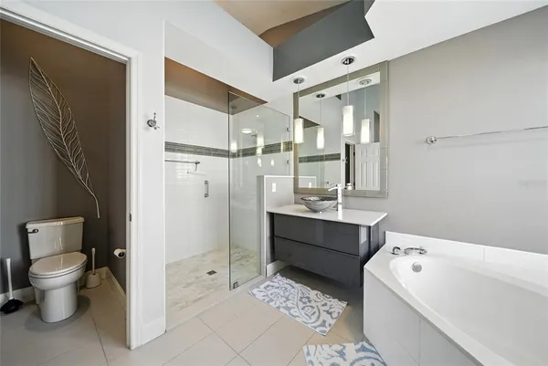 $579,000 | 7131 Kensington Court, University Park, FL 34201