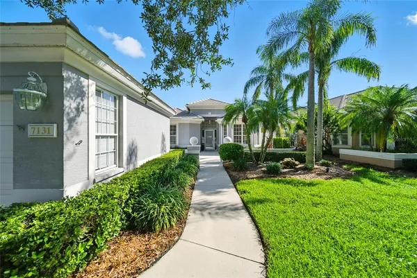 $579,000 | 7131 Kensington Court, University Park, FL 34201