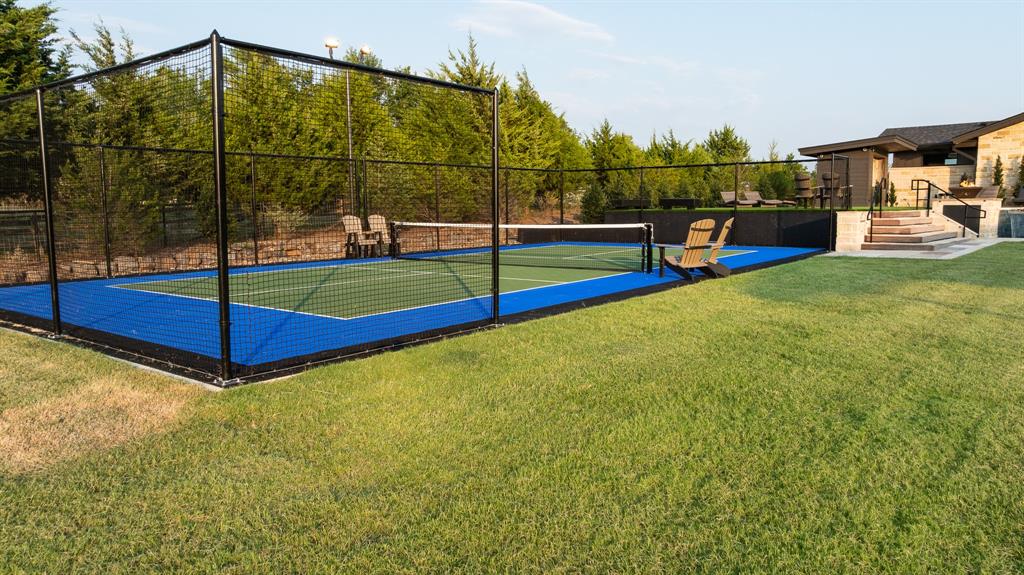 988 English Road Rockwall, TX 75032 - Photo 23 of 40 a view of outdoor space