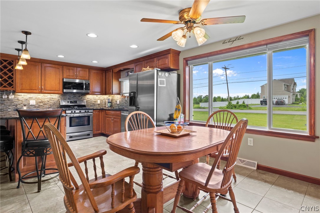 1092 Jewett Road Skaneateles, NY 13152 - Photo 12 of 42